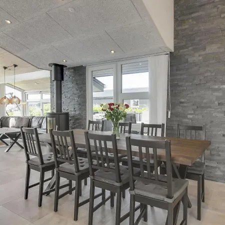 Holiday home Hroswitha Lokken
