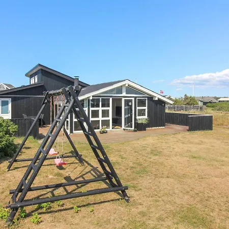 Holiday home Hroswitha Lokken