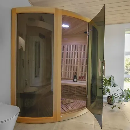 Hroswitha - 100m From The Sea By Interhome *