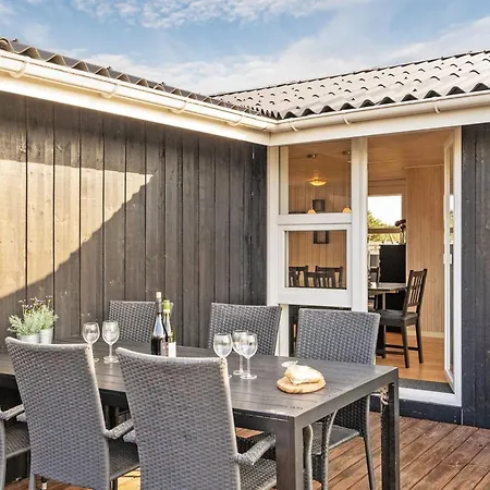 Dom wakacyjny Hroswitha - 100m From The Sea By Interhome