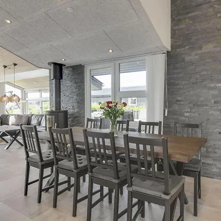 Hroswitha - 100m From The Sea By Interhome
