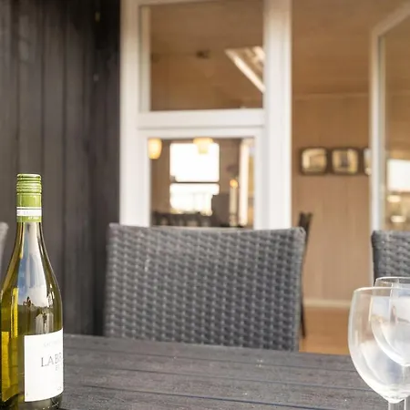 Dom wakacyjny Hroswitha - 100m From The Sea By Interhome *